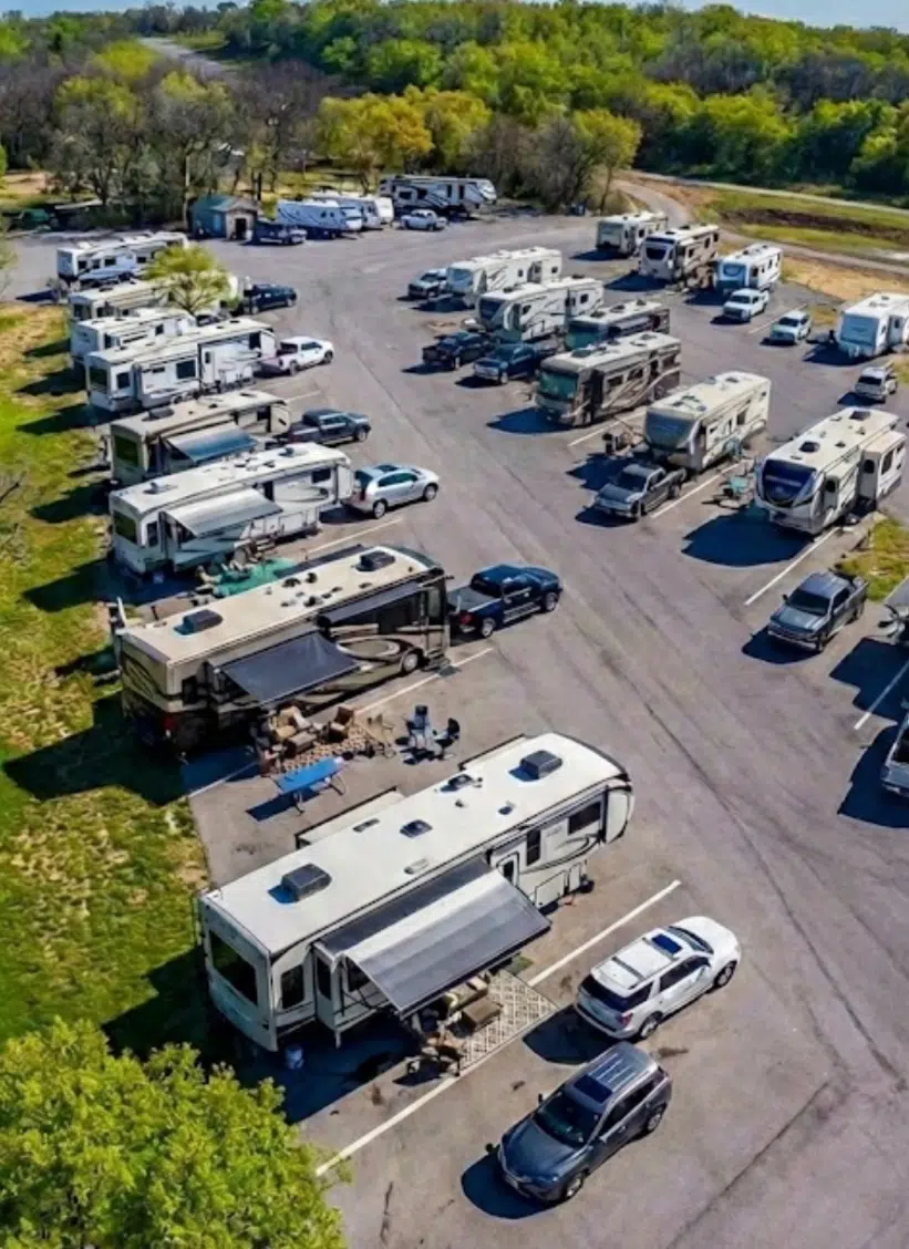 White hawk Camper
